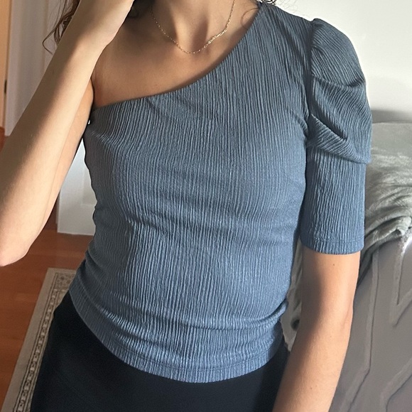 Dynamite One Shoulder Top - Picture 2 of 4